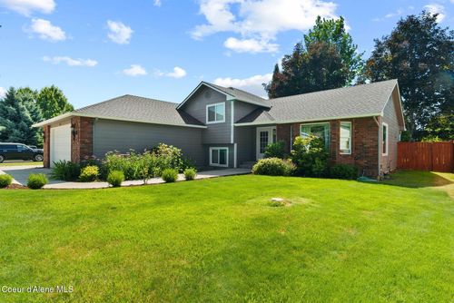 8553 N Cloverleaf Dr, Hayden, ID, 83835-8259 | Card Image
