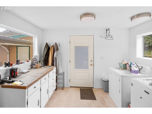 744 Ne Craig St, House other with 4 bedrooms, 3 bathrooms and 2 parking in Myrtle Creek OR | Image 14