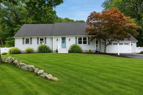 13 Old Powder House Rd, Lakeville, MA, 02347-1912 | Card Image