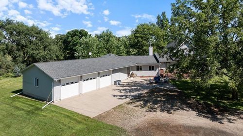 3334 310th St, Marshall, MN, 56258-5262 | Card Image