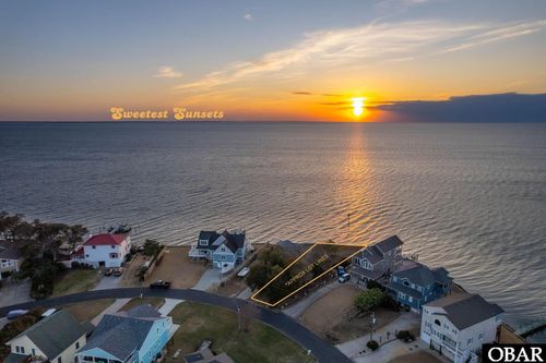 125 Clipper Ct, Kill Devil Hills, NC, 27948-9113 | Card Image