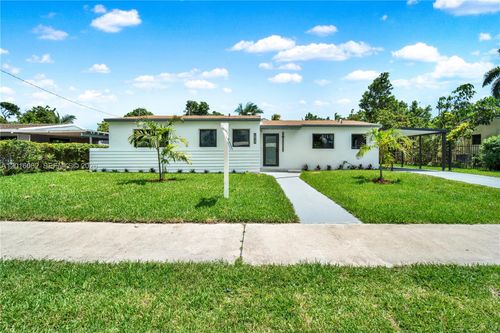 1020 Nw 197th Ter, Miami Gardens, FL, 33169-3077 | Card Image