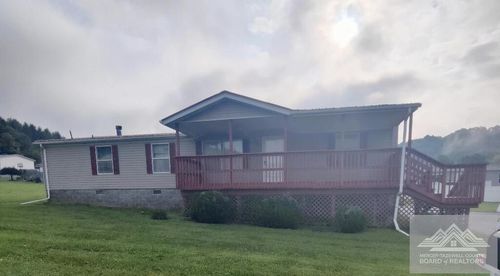 151 Nice St, Princeton, WV, 24740-6220 | Card Image