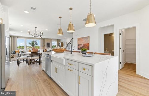 19814 Lavender Dust Sq, ASHBURN, VA, 20147-5758 | Card Image