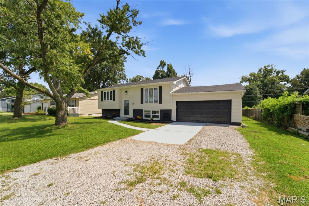 Residential in Godfrey 5
