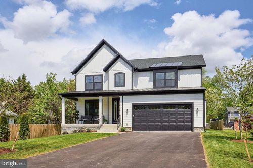 2904 Random Rd, Falls Church, VA, 22042-2219 | Card Image