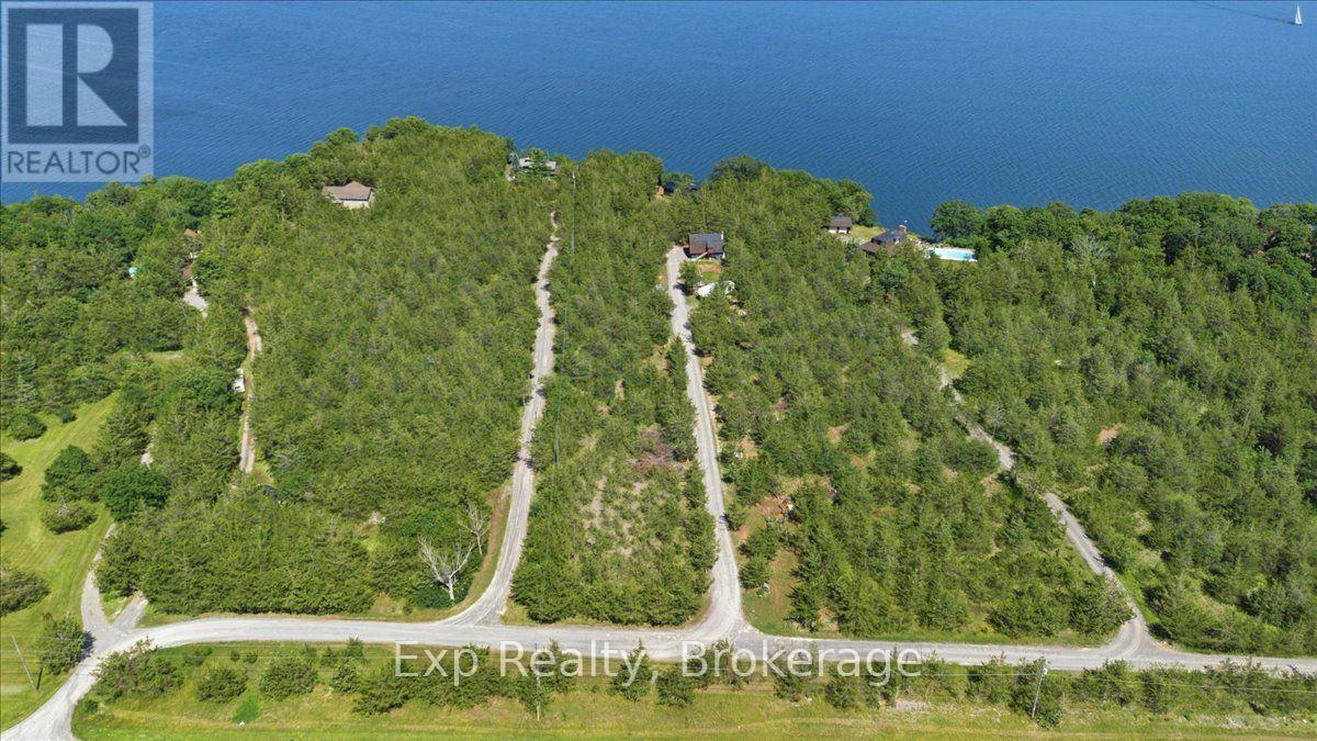 Residential in Prince Edward County (Sophiasburg Ward) 3