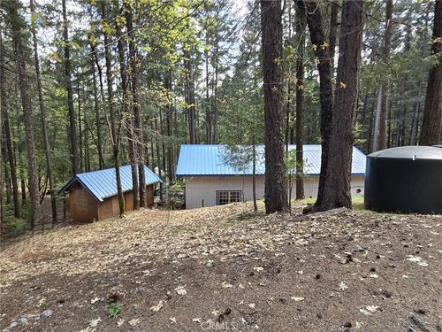 211 Goa Way, Weaverville, CA, 96093 | Card Image