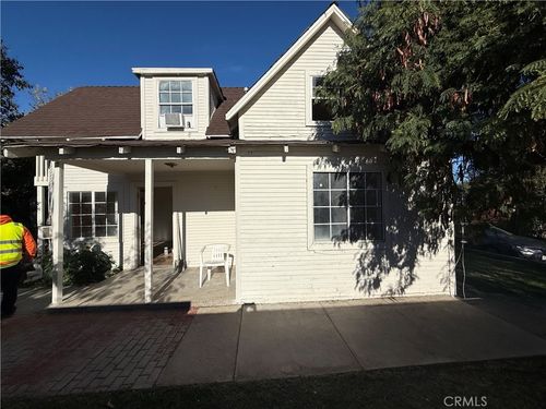 937 Cedar St, Corona, CA, 92879-2308 | Card Image