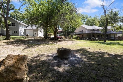 8010 Rock Creek Dr, Ozawkie, KS, 66070-4108 | Card Image