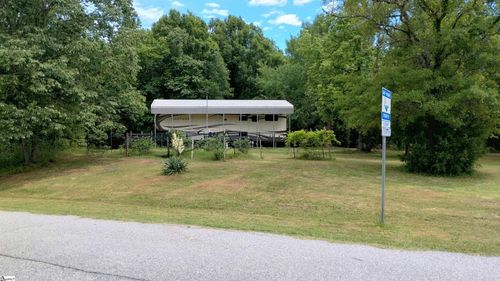38 Harbor Crest Dr, Waterloo, SC, 29384-3640 | Card Image