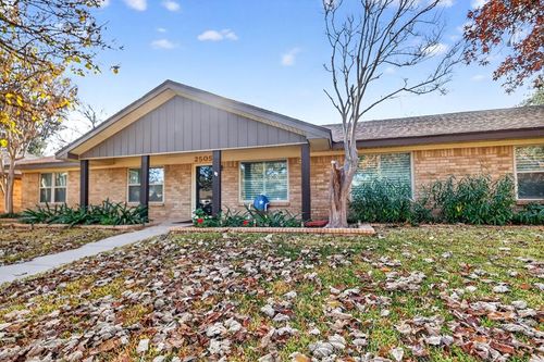 2505 Maxwell Dr, Midland, TX, 79705-4915 | Card Image