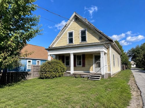 19 Hill St, St. Johnsbury, VT, 05819-9250 | Card Image