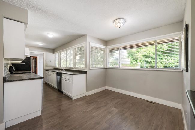 21764 124 Ave, House other with 5 bedrooms, 4 bathrooms and 6 parking in Maple Ridge BC | Image 18