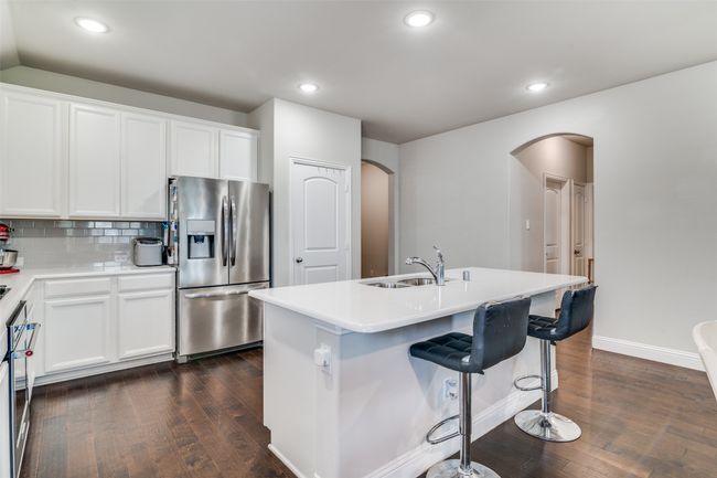 2085 Avondown Rd, House other with 3 bedrooms, 2 bathrooms and null parking in Forney TX | Image 8