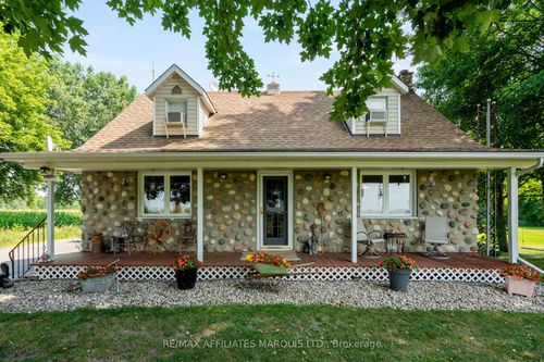273 St Pierre Rd, Vars, ON, K0A3H0 | Card Image