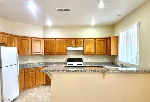 8798 Beacon Harbor Ave, Las Vegas, NV, 89147-8124 | Card Image