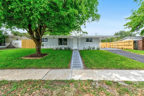 12091 Colony Ave, Palm Beach Gardens, FL, 33410-2310 | Card Image