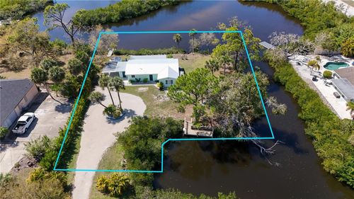 24 S Oxford Dr, ENGLEWOOD, FL, 34223-3518 | Card Image