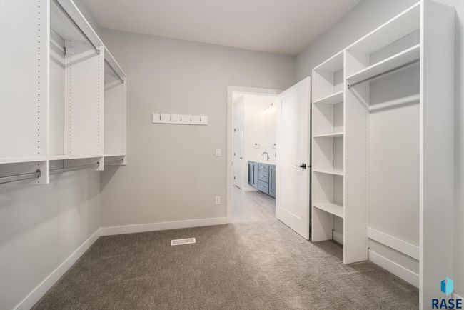 501 N Wildcat Dr, Townhouse with 2 bedrooms, 2 bathrooms and null parking in Sioux Falls SD | Image 25