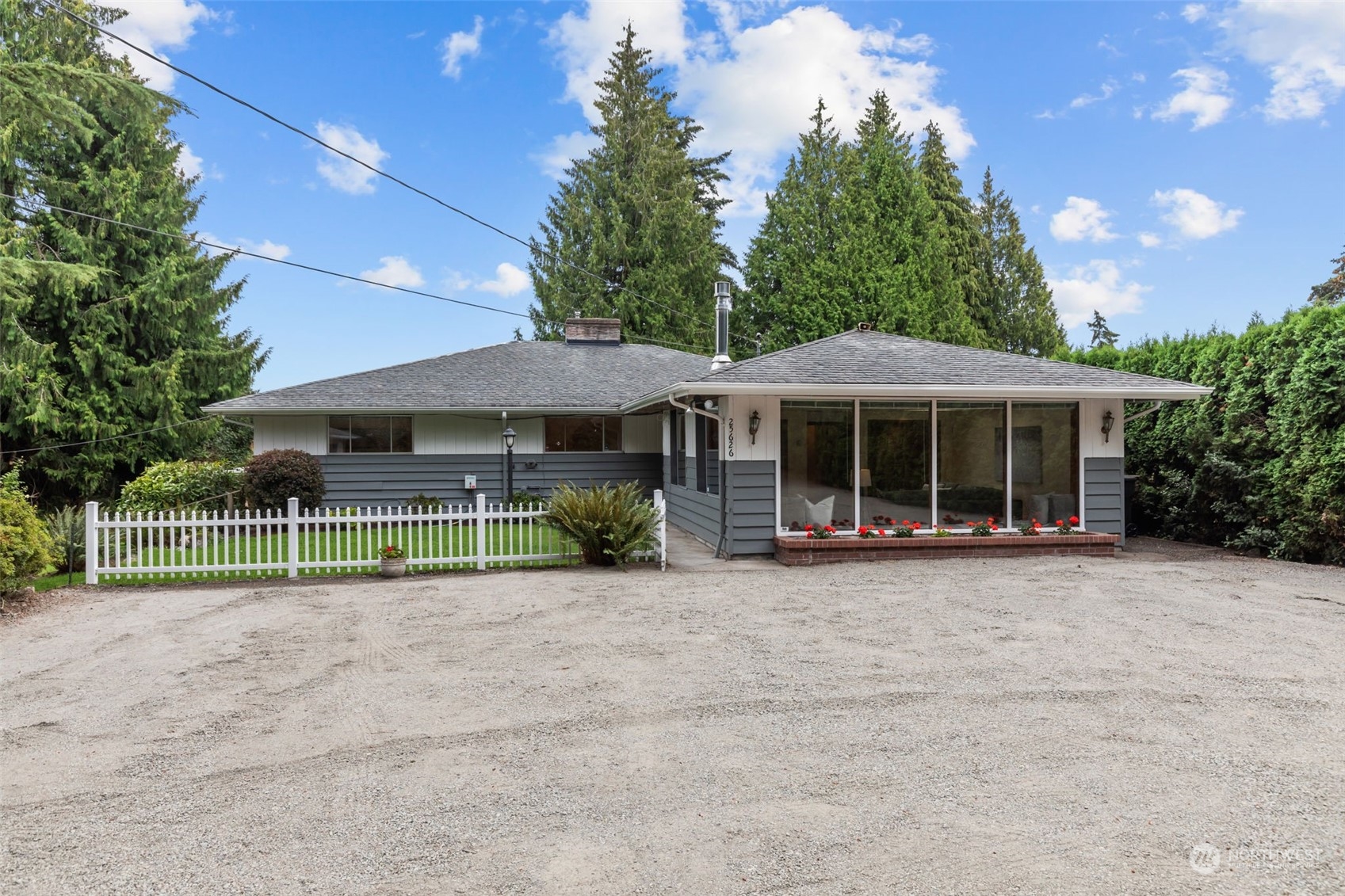 Lake Fenwick Rd, Kent, WA 98032