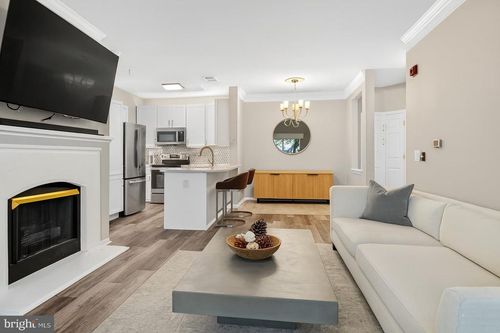 unit-4204-1580 Spring Gate Dr, MCLEAN, VA, 22102-3445 | Card Image