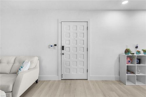 101-3905 Del Prado Blvd S, CAPE CORAL, FL, 33904-6105 | Card Image