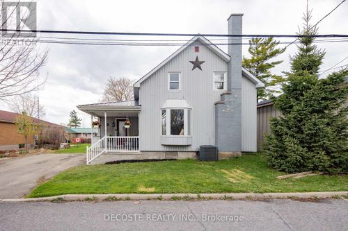 30 Harrison St, Alexandria, ON, K0C1A0 | Card Image