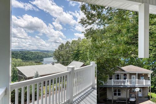 883 Village Road, Murphy, NC, 28906 | Card Image