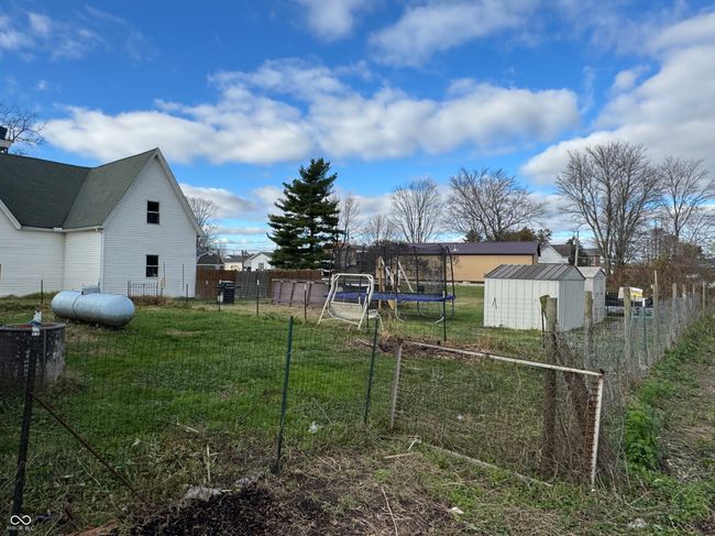 8300 E County Rd 210 S, House other with 3 bedrooms, 2 bathrooms and null parking in New Point IN | Image 7