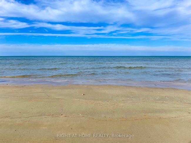 20 62 Nd St N, House other with 3 bedrooms, 3 bathrooms and 4 parking in Wasaga Beach ON | Image 19