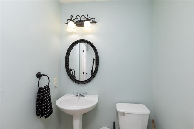 81306 Lost Valley Dr, Condo with 3 bedrooms, 3 bathrooms and 2 parking in Mars PA | Image 9