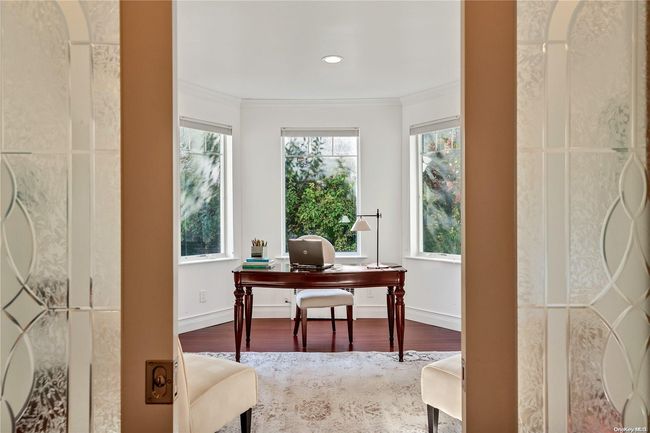 34 Boulevard, House other with 8 bedrooms, 4 bathrooms and null parking in Malba NY | Image 17