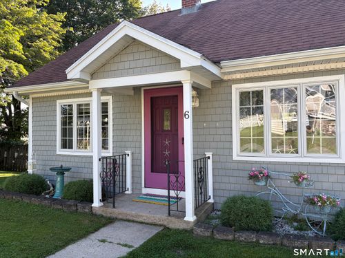 6 East St, Waterford, CT, 06385-3109 | Card Image