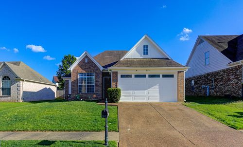 9173 Karen Mill Ln, Cordova, TN, 38016-8535 | Card Image