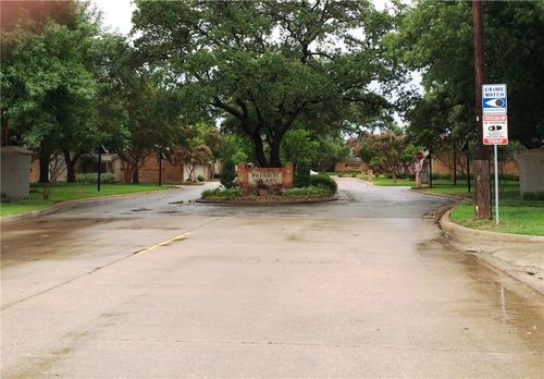 12537 Montego Plz, Dallas, TX, 75230-1725 | Card Image