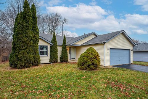 1219 W 6th St, Belvidere, IL, 61008-5467 | Card Image