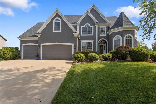 26031 W 150th St, Olathe, KS, 66061-8511 | Card Image