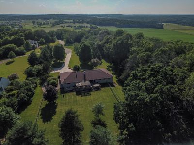 S4313 Cedarberry Lane, House other with 4 bedrooms, 3 bathrooms and null parking in Greenfield WI | Image 2