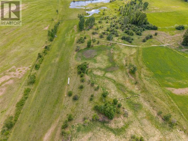 7398 Yellowhead Highway, House other with 3 bedrooms, 1 bathrooms and null parking in Darfield BC | Image 50
