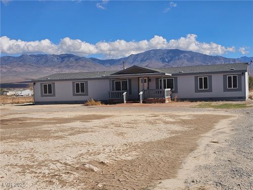 5121 N Linda St, Pahrump, NV, 89060-1604 | Card Image