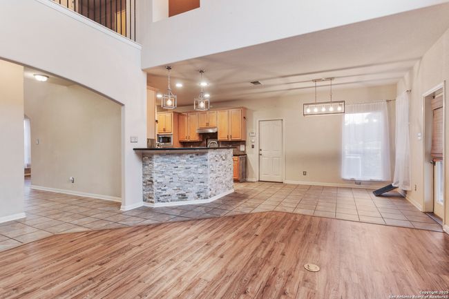 9223 Saucedo Dr, House other with 5 bedrooms, 4 bathrooms and null parking in Helotes TX | Image 8