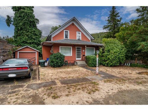 169 Se Houck Ave, Roseburg, OR, 97470-3449 | Card Image