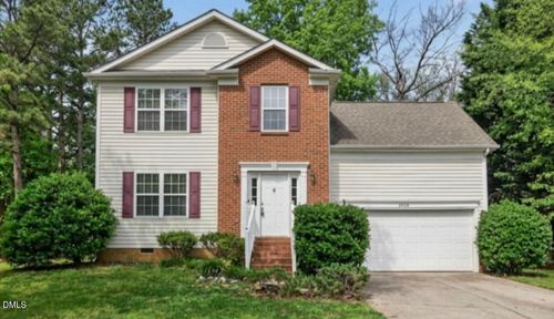 9220 Garnet Field Ct, Charlotte, NC, 28269-5144 | Card Image