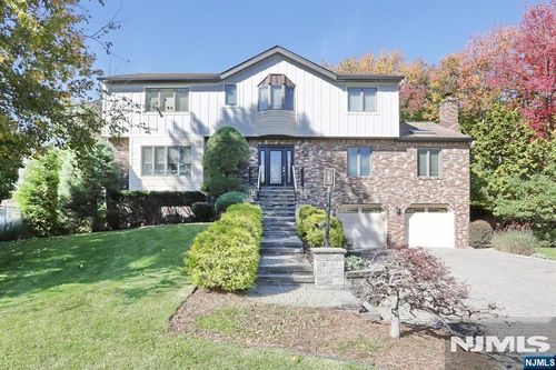 29 Fox Hollow Rd, Ramsey, NJ, 07446-1459 | Card Image