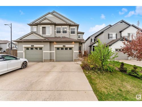 5309 14 Ave Sw, Edmonton, AB, T6X1S2 | Card Image
