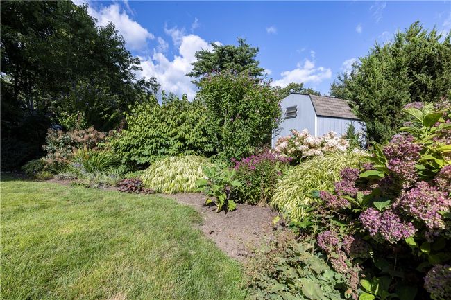 2 - 24 Mariner Heights View, Condo with 2 bedrooms, 1 bathrooms and 2 parking in Westerly RI | Image 30