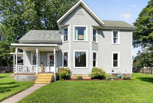 205 2nd St, Claremont, MN, 55924-4682 | Card Image