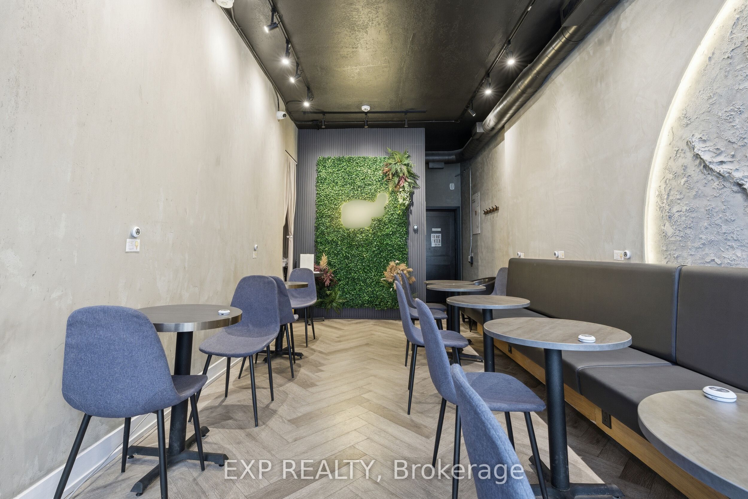 Commercial Sale in Hamilton 4