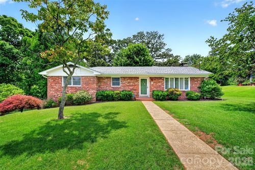 35 Mountain Ter, Asheville, NC, 28806-1923 | Card Image